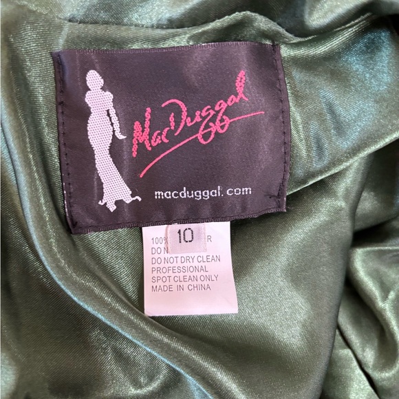 Mac Duggal Emerald Green 3D Floral Beaded Illusion Sleeve Cocktail Dress Size 10 - Picture 7 of 7